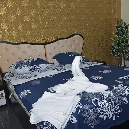 Versai Apartment Warna